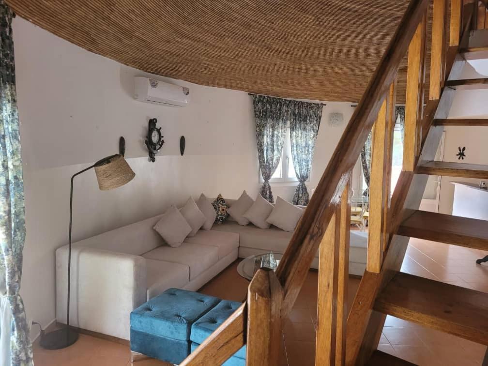 Villa Bord De Mer Avec Piscine Sali Tapé Eksteriør bilde